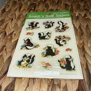 Vintage Hallmark Scratch N Sniff Stickers Skunk Silly Scents 1982 Sealed NOS